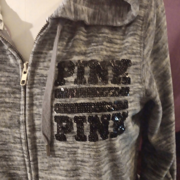 PINK outfits - Picture 2 of 10